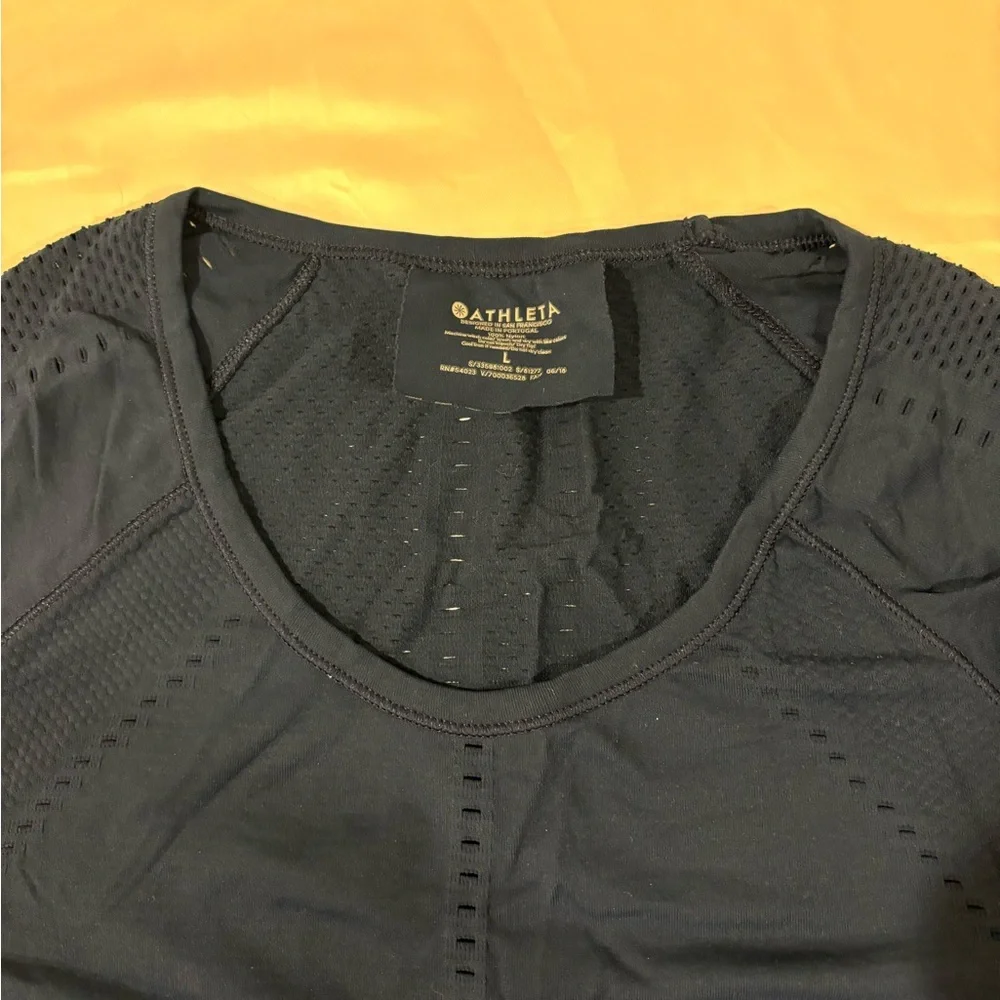 Athleta In Motion Workout Shirt - Picture 2 of 3